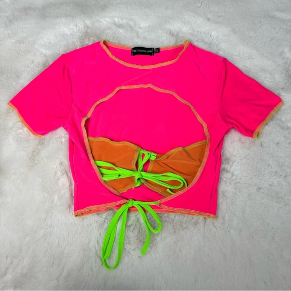 Pretty Little Thing Shape Pink Cut Out Crop Top - Picture 6 of 12